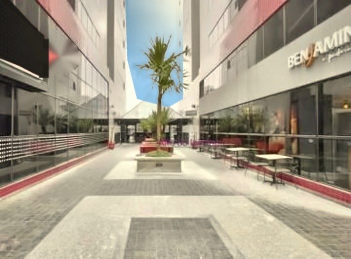 Praça de convivência do complexo, com restaurantes